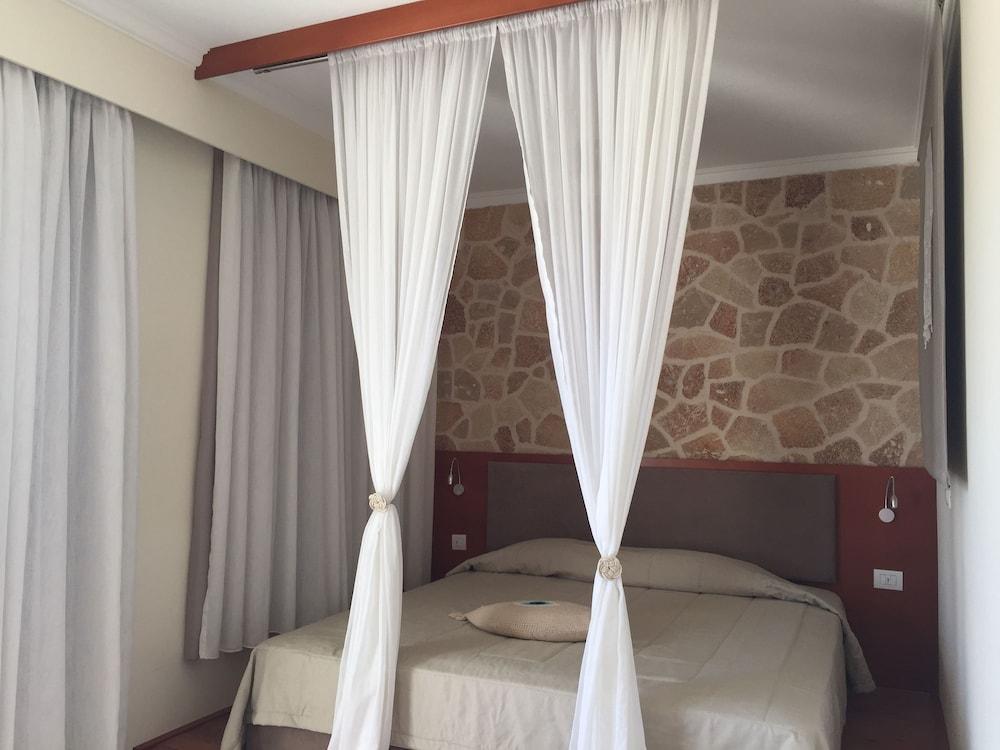 Al Mare Villas Kiotari Bagian luar foto
